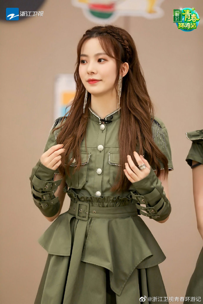 Bonbon Girls 303 gặp rắc rối cho TV show đầu tiên, Dương Địch vì chương trình mà bị khán giả mắng nhiếc Ảnh 22