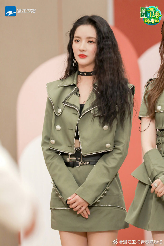 Bonbon Girls 303 gặp rắc rối cho TV show đầu tiên, Dương Địch vì chương trình mà bị khán giả mắng nhiếc Ảnh 24