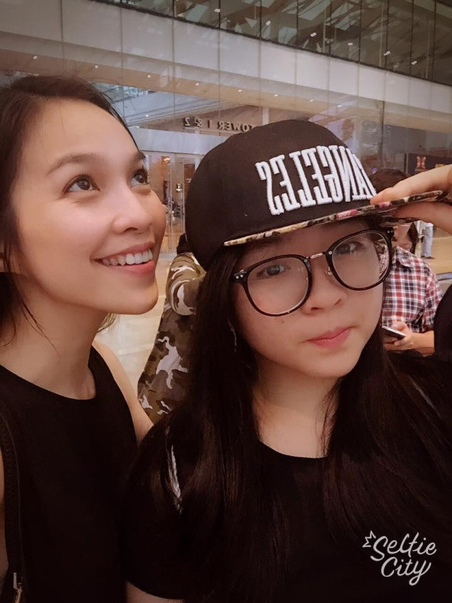 Con gái Hiền Thục nay đã trưởng thành, nữ ca sĩ thường xuyên chia sẻ chuyện của mình với con như hai người bạn