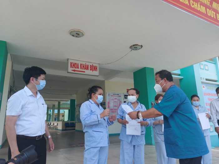 4 bệnh nhân COVID-19 đầu tiên tại Đà Nẵng được công bố khỏi bệnh Ảnh 3