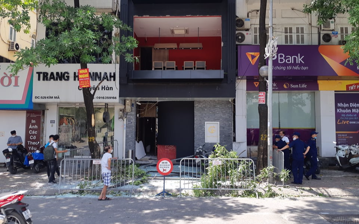 Nổ bình gas tại nhà hàng món ăn Nhật trên đường Kim Mã, 2 người bị bỏng nhập viện cấp cứu Ảnh 2