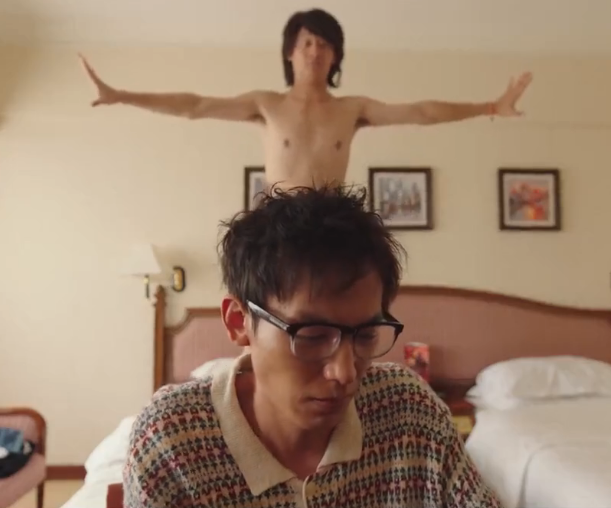 'Xuyên việt hỏa tuyến': Những cảnh quay khó đỡ- diễn viên dám diễn, nhà đài dám chiếu Ảnh 27