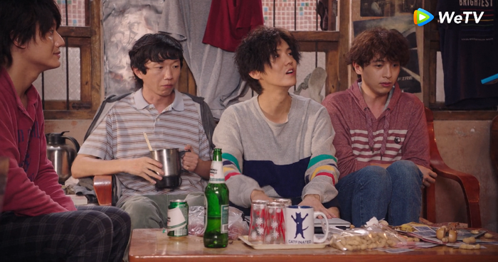 'Xuyên việt hỏa tuyến': Những cảnh quay khó đỡ- diễn viên dám diễn, nhà đài dám chiếu Ảnh 31