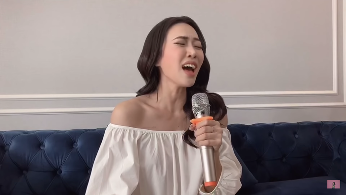 Nghệ sĩ Việt và 'sân khấu' mùa cách ly: Từ nhá hàng bài mới cho đến viết lại lời loạt hit đình đám cổ vũ chống dịch Covid-19 Ảnh 6