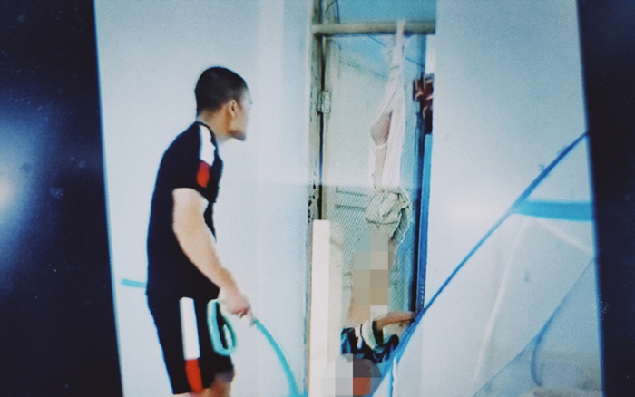 Clip hành hạ trẻ em 5,4 triệu view tồn tại nhiều giờ trên Facebook VN Ảnh 2