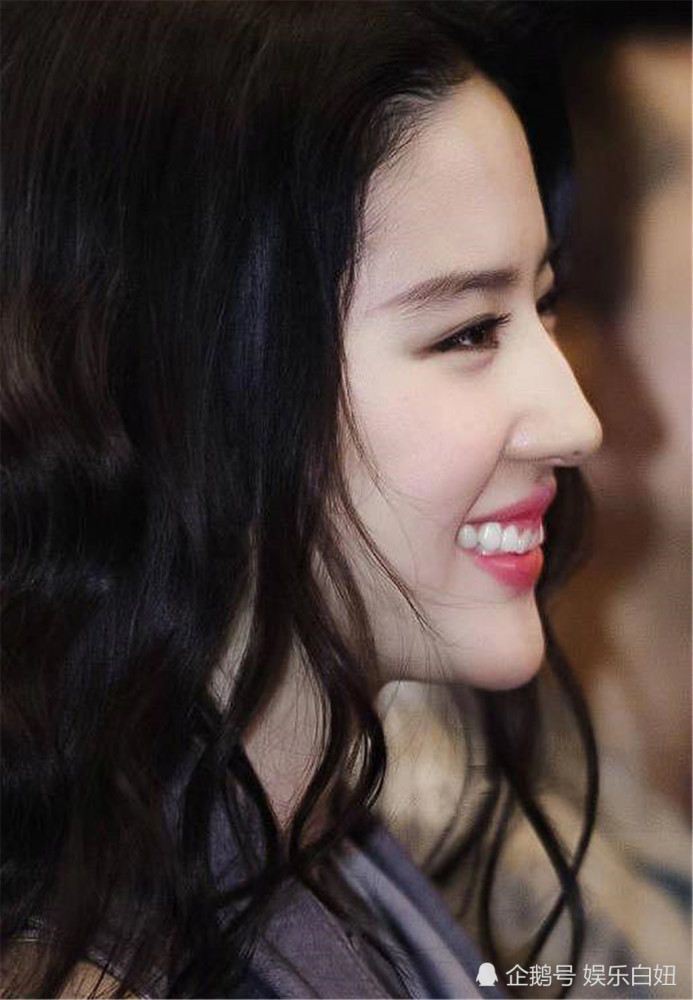 Những nhược điểm trên gương mặt của dàn mỹ nhân Hoa ngữ đình đám Ảnh 7