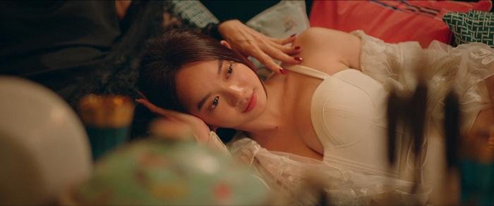 'Gái già lắm chiêu 5' hé lộ teaser: Tưởng tỷ muội tương tàn vì gia tài đồ sộ, ai ngờ lại là 'chị chị em em' bách hợp? Ảnh 34