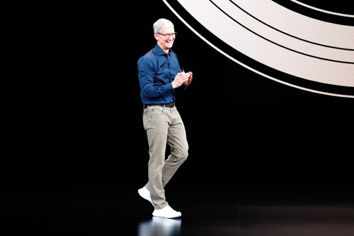 CEO Apple Tim Cook chính thức gia nhập hàng ngũ tỷ phú USD Ảnh 1