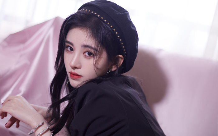 Cúc Tịnh Y: Hết là 'con cưng' nên cười cũng là tiêu điểm bị phàn nàn, cười chê? Ảnh 2