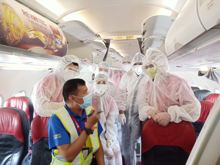 Vietjet thực hiện 4 chuyến bay đưa hành khách mắc kẹt từ tâm dịch Đà Nẵng về Hà Nội, Sài Gòn Ảnh 4