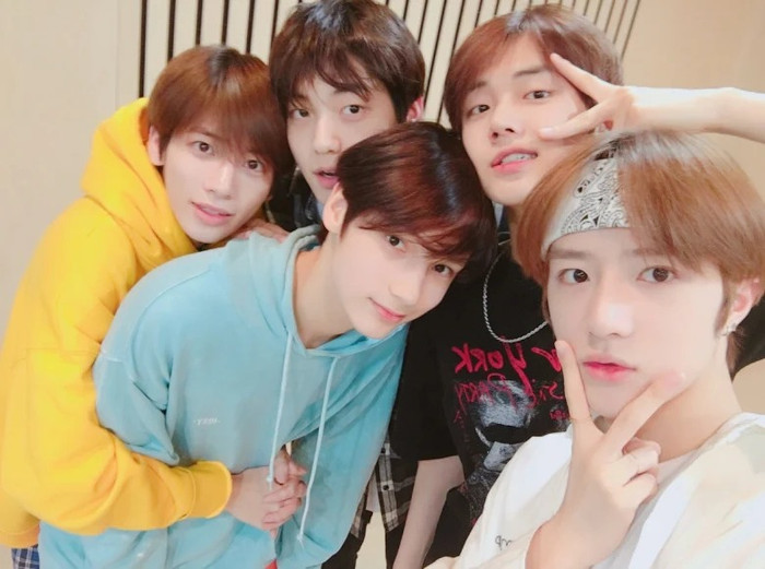 TXT gửi tin nhắn mừng sinh nhật Bang Si Hyuk và cái kết không thể ngộ nghĩnh hơn Ảnh 4