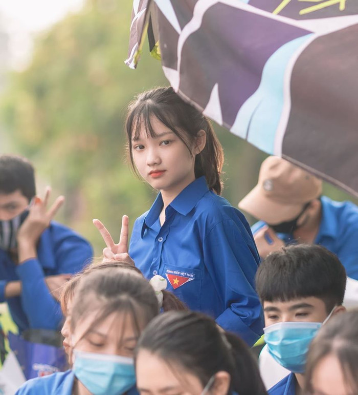 Nét xinh đẹp của nữ sinh khiến bao người 'đốn tim'