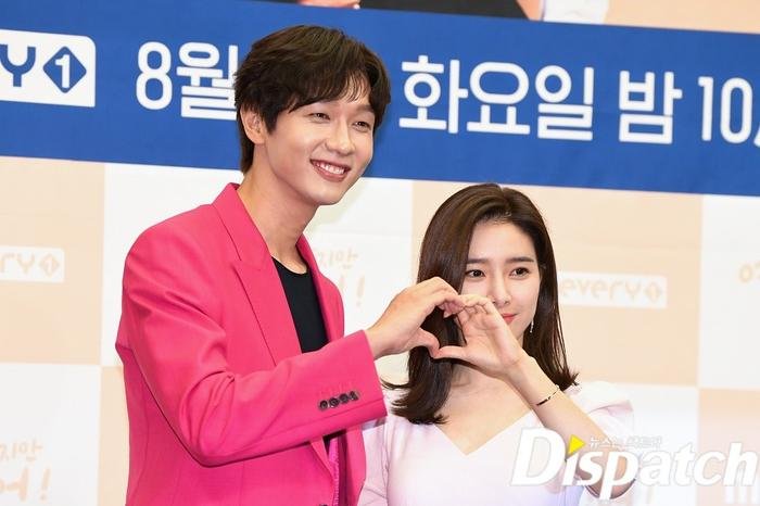 'Nàng cháo' Kim So Eun tình tứ bên Ji Hyun Woo và 2 mỹ nam điển trai: Có phải 'Vườn sao băng' bản 2020? Ảnh 20