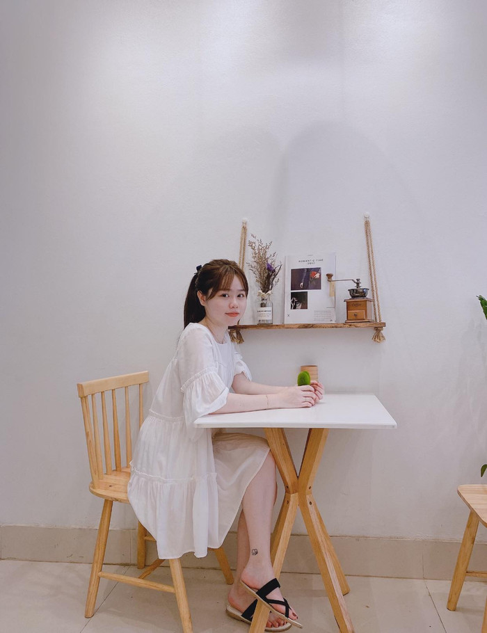 Lộ ảnh thuở bé của bạn gái Quang Hải: Một 'pha dậy thì thành công' đây rồi! Ảnh 6