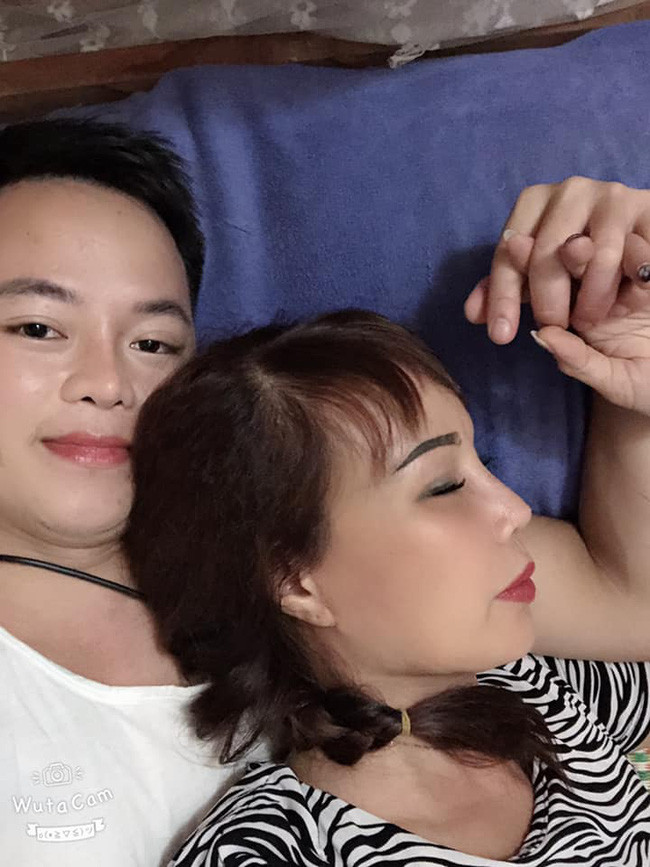 'Cô dâu 62 tuổi' khoe loạt ảnh rạng rỡ với làn da căng mịn nhưng vẫn bị dân mạng 'soi' ra điểm bất thường này Ảnh 10