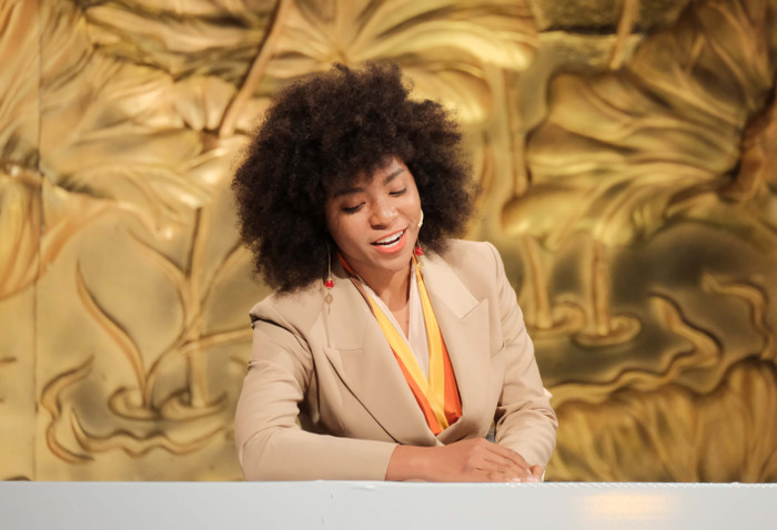 'Bông hồng lai' Huỳnh Tiên lần đầu chia sẻ về tuổi thơ khó khăn, bị kì thị, bước lên 'thị phi' viết tiếp ước mơ Ảnh 4