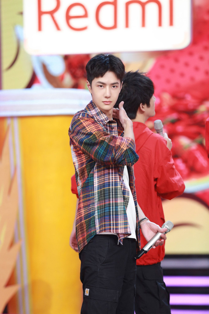 Vương Nhất Bác bị Triệu Lệ Dĩnh phàn nàn vì ít nói trong khi Tiêu Chiến lại 'quá mệt mỏi' vì bạn diễn nói quá nhiều Ảnh 3