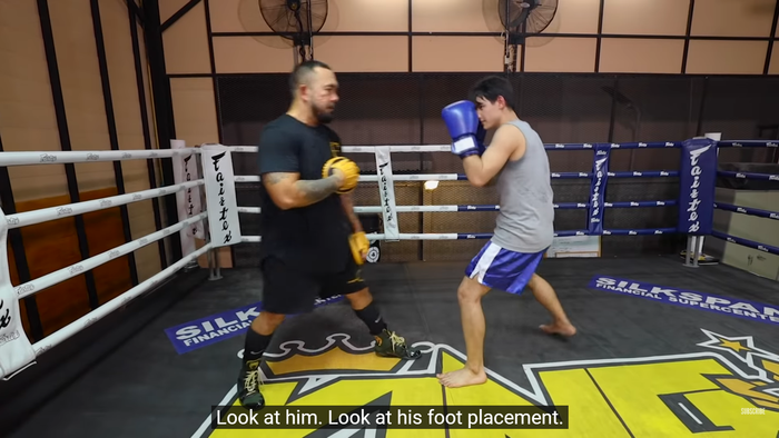 Trước khi 'Still 2gether' chính thức lên sóng, bộ ba Bright - Win - Drake tái ngộ trên sàn Boxing Ảnh 12