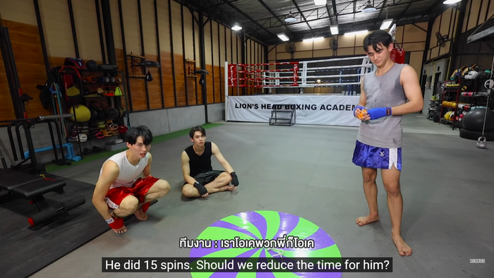 Trước khi 'Still 2gether' chính thức lên sóng, bộ ba Bright - Win - Drake tái ngộ trên sàn Boxing Ảnh 16