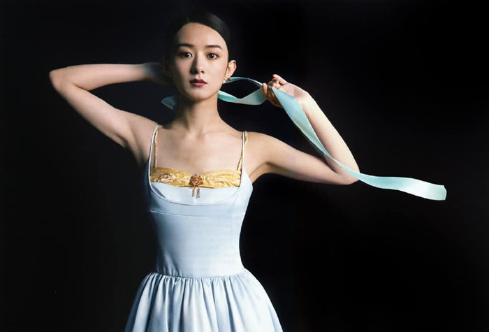 Triệu Lệ Dĩnh đầy nghệ thuật trên Bazaar số tháng 8, thảo nào Phùng Thiệu Phong nghiện vợ đến vậy! Ảnh 7