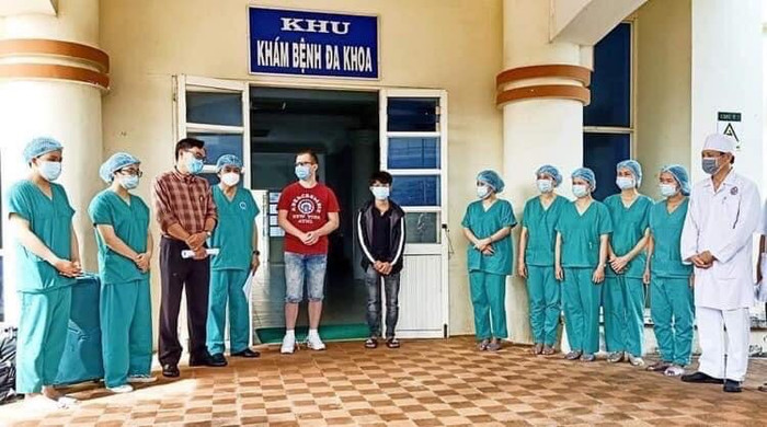 Bệnh nhân nhiễm COVID-19 số 370 và 419  ở Quảng Ngãi được công bố khỏi bệnh