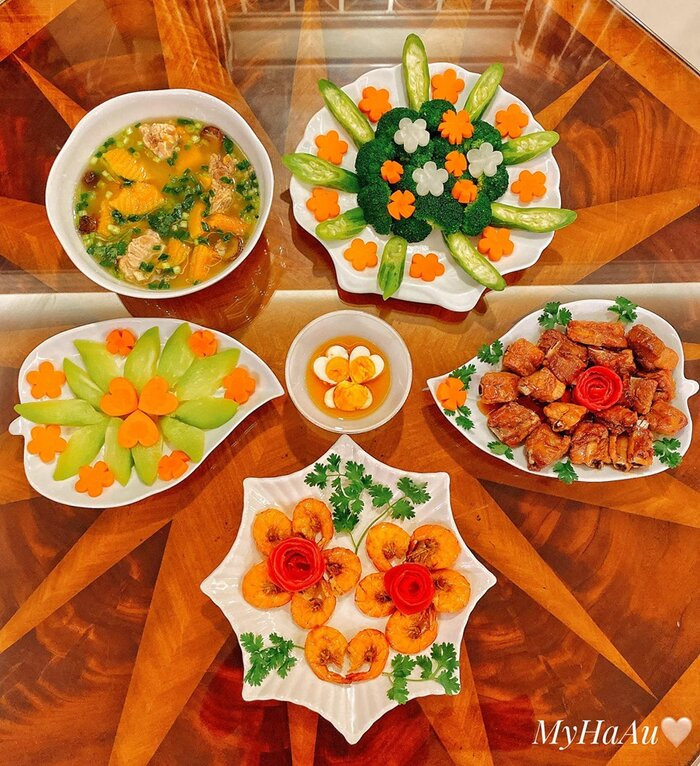 Những bữa ăn chứng minh tài 'nữ công gia chánh' của cô nàng