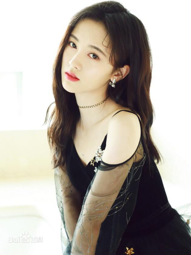 Nguyên nhân nào khiến chàng thiếu gia Vương Tư Thông ba lần công khai 'cà khịa' Cúc Tịnh Y? Ảnh 9