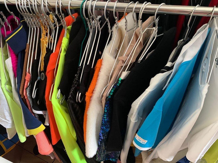  Giữa con số khủng mà H'Hen Niê đã bỏ ra cho các hoạt động xã hội thì những hình ảnh đối lập như thế này càng khiến khán giả thêm yêu quý tấm lòng một cô Hoa hậu chân phương. 