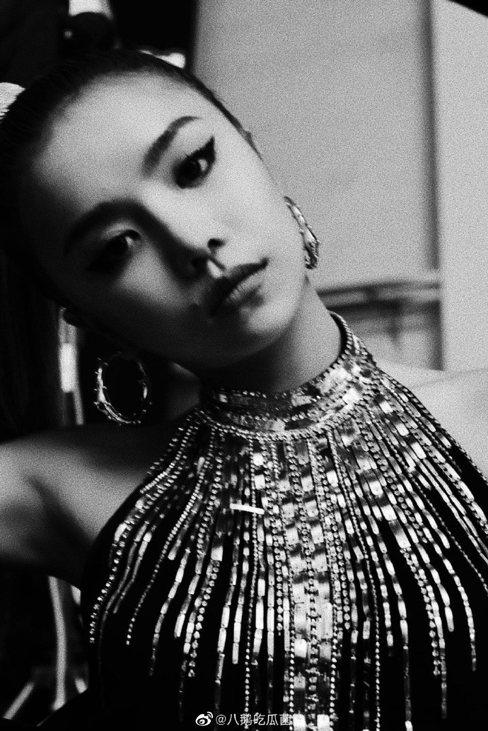 Ngu Thư Hân có định hướng mới trong nghề nghiệp, không sợ thất nghiệp nếu bỏ nghề diễn viên hay ca sĩ Ảnh 17