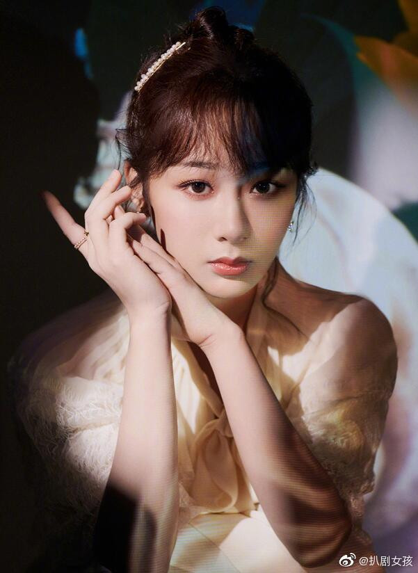 Dự án phim chất lượng liên tục tìm đến Dương Tử, lần này cô nàng sẽ kết đôi cùng Tỉnh Bách Nhiên? Ảnh 8