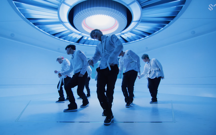 SuperM tung teaser MV đầu tiên cho '100': Quả nhiên là 'phi vụ đầu tư' lớn nhất của SM trong 2020 Ảnh 2