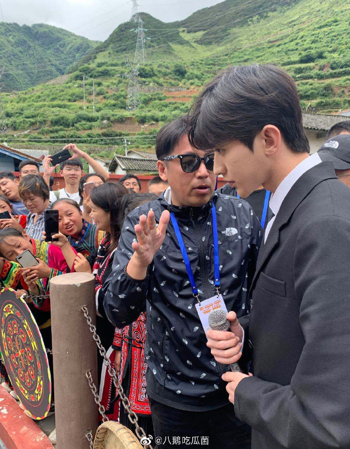 Hãy quên đi một Thái Từ Khôn mặt đầy makeup để đến với diện mạo gần như mặt mộc của anh Ảnh 10