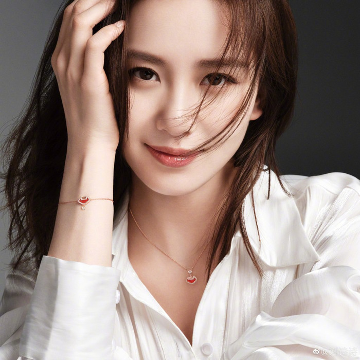 Lưu Thi Thi gây bão với hình chưa qua chỉnh sửa đẹp xuất sắc Ảnh 8