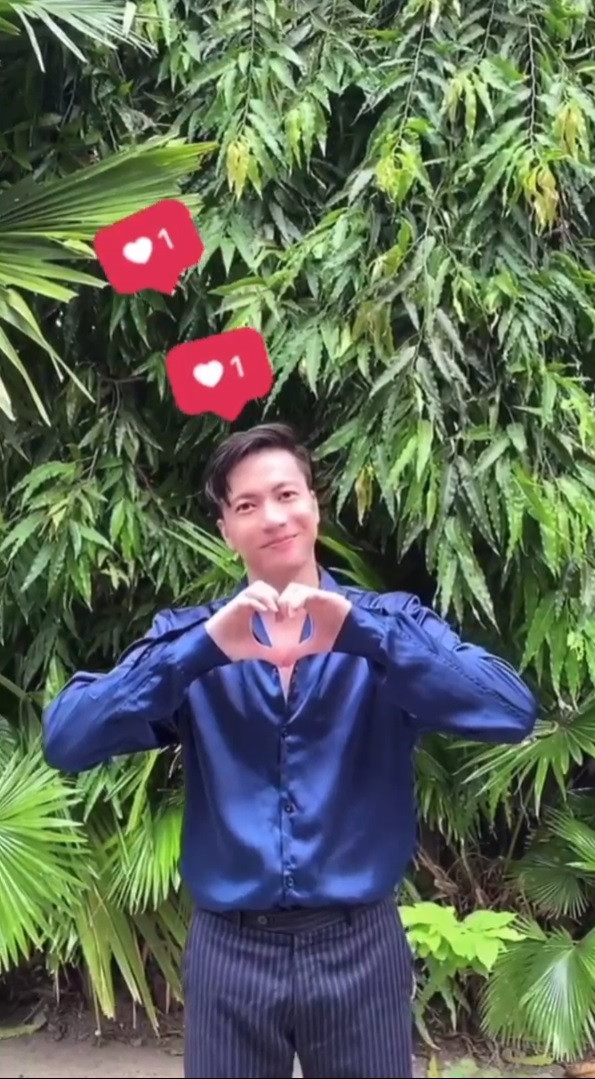 Người hâm mộ tỏ ra vô cùng thích thú trước vũ đạo và lời bài hát mới của S.T Sơn Thạch.