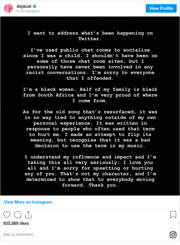 Danh tiếng vừa được khẳng định không bao lâu thì Doja đã dính phải 'cú phốt' lớn nhất trong sự nghiệp liên quan đến vấn nạn phân biệt chủng tộc.