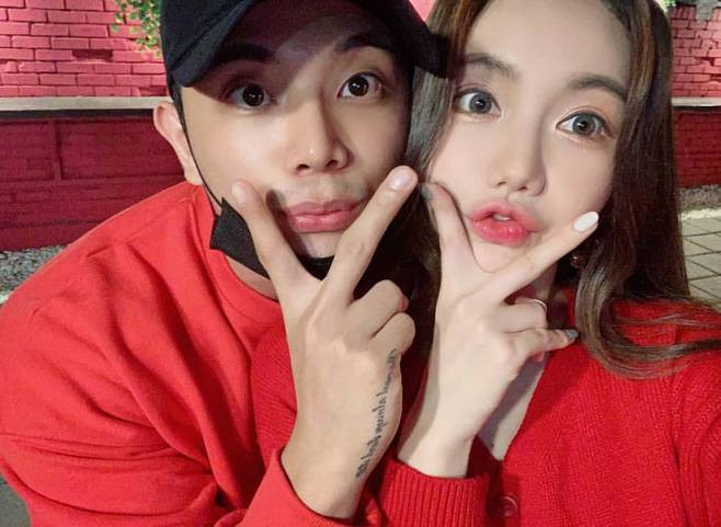 6 mối tình ngọt ngào của sao Hàn đã đi đến hồi kết trong năm 2020 Ảnh 15