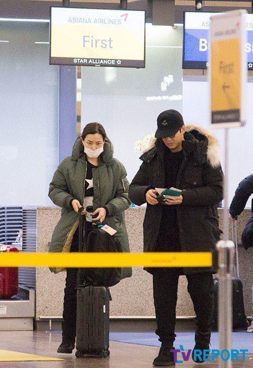 6 mối tình ngọt ngào của sao Hàn đã đi đến hồi kết trong năm 2020 Ảnh 13