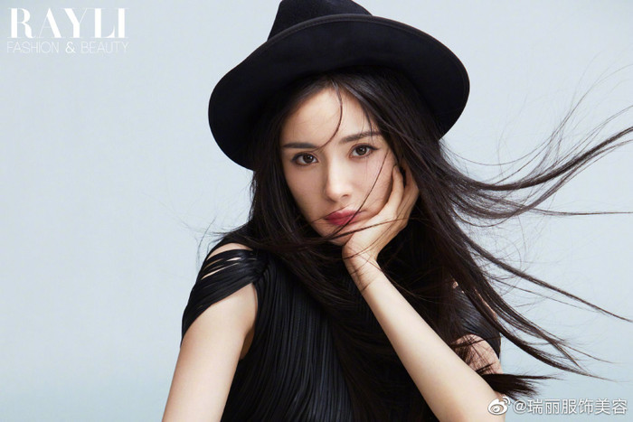 Dương Mịch như gái đôi mươi trên trang bìa tạp chí Rayli Fashion & Beauty nhân kỷ niệm 25 năm Ảnh 12