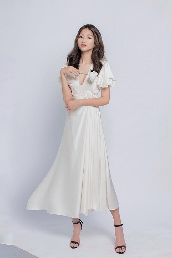 Hà Thi sở hữu chiều cao 1,65 m. Tuy đây không phải là chiều cao quá nổi bật tại 'Hoa hậu Việt Nam 2020' nhưng điều đó sẽ khiến cô nàng cố gắng nhiều hơn để làm nên điều 'kỳ tích'.&nbsp;