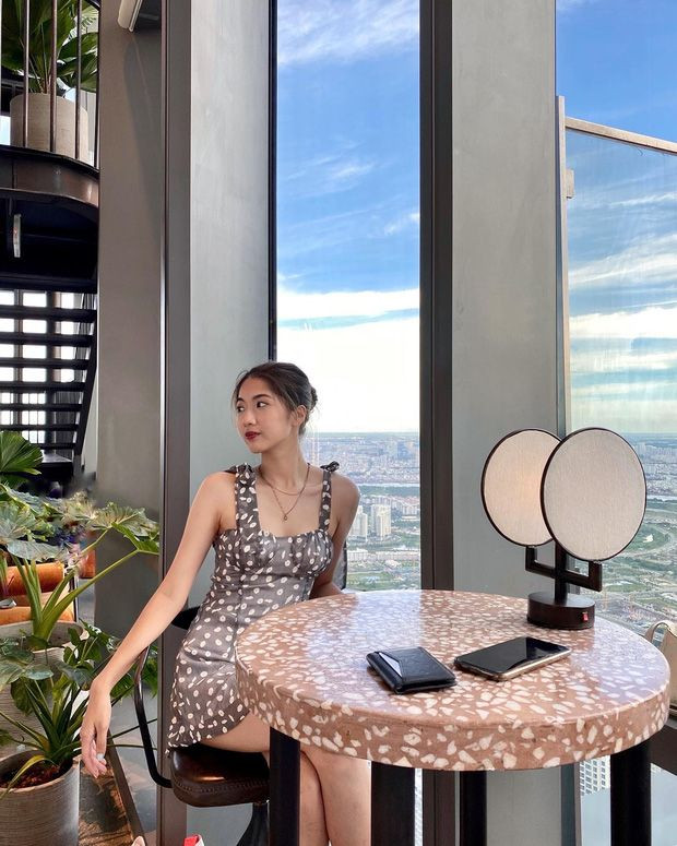 Hà Thi hiện là sinh viên năm nhất Đại học nghiên cứu Erasmus University Rotterdam, &nbsp;ngành truyền thông quốc tế.