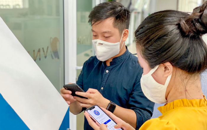 Phó Cục trưởng Cục Tin học hoá giải đáp 15 thắc mắc xoay quanh ứng dụng Bluezone Ảnh 2