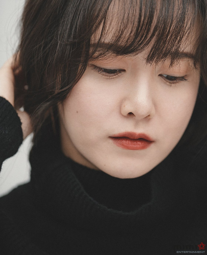 Nàng cỏ Goo Hye Sun đăng ảnh 'mơ màng' cùng trai lạ: Chữa lành vết thương lòng sau ly hôn nhờ điều này Ảnh 2