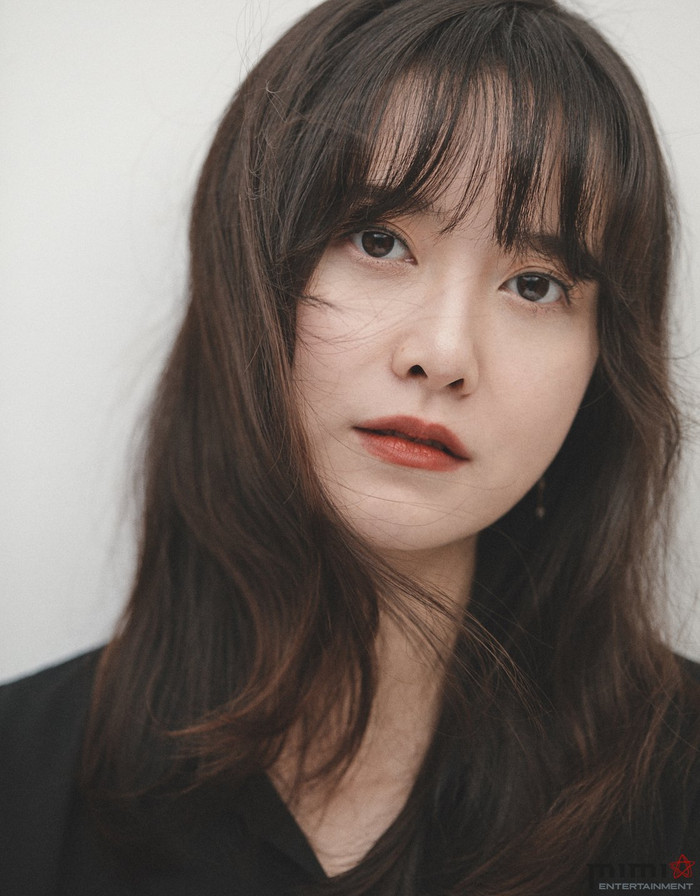 Nàng cỏ Goo Hye Sun đăng ảnh 'mơ màng' cùng trai lạ: Chữa lành vết thương lòng sau ly hôn nhờ điều này Ảnh 1