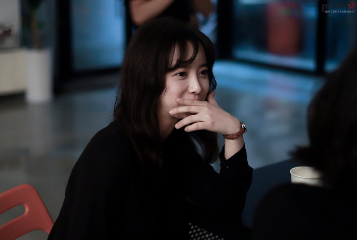 Nàng cỏ Goo Hye Sun đăng ảnh 'mơ màng' cùng trai lạ: Chữa lành vết thương lòng sau ly hôn nhờ điều này Ảnh 10