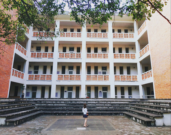 Bề dày thành tích của ngôi trường Đại học mà giảng viên Âu Hà My đang công tác Ảnh 4