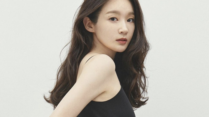 Nữ ca sĩ nổi tiếng Kang Min Kyung (Davichi) gần đây cũng đã lên tiếng xin lỗi vì đăng video với các sản phẩm được tài trợ mà không thông báo rõ. (Ảnh: @iammingki/Instagram)