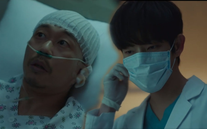 Tập 12 'Hoa của quỷ': Lee Joon Ki có cơ hội giết người để bịt đầu mối, liệu anh có xuống tay? Ảnh 2