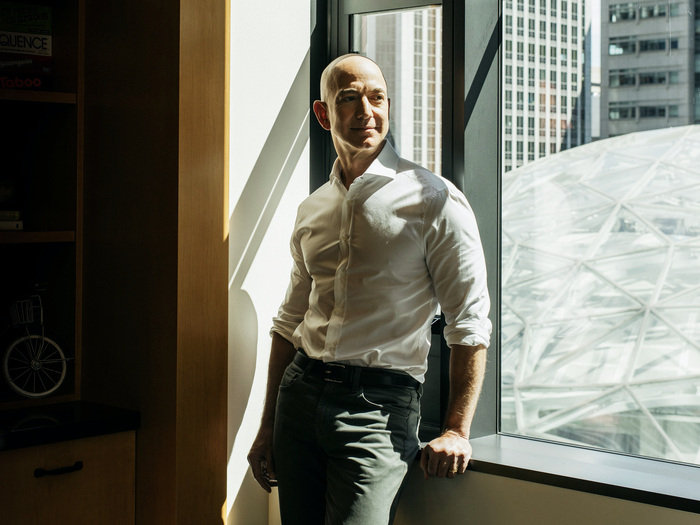 Mỗi giây, tỷ phú giàu nhất hành tinh cũng “đút túi” 2.489 USD - con số gấp đôi so với số tiền một người Mỹ trung bình kiếm được trong một tuần. (Ảnh: KYLE JOHNSON/THE NEW YORK TIME​S/REDUX)