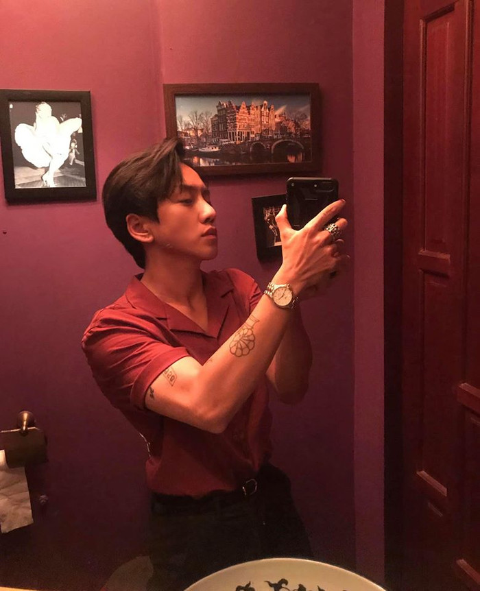 Cũng điển trai chẳng kém ai