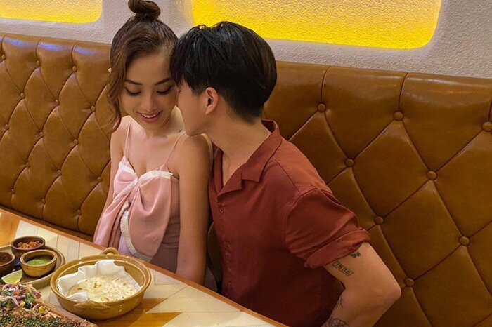 Cặp đôi lúc nào cũng tình cảm bên nhau